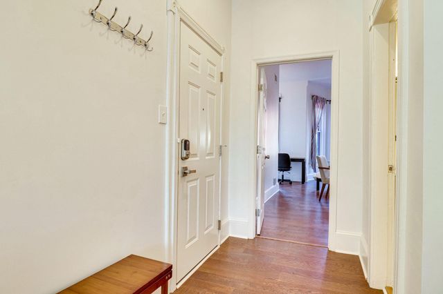 409 CONSTITUTION AVE NE, Washington, DC 20002