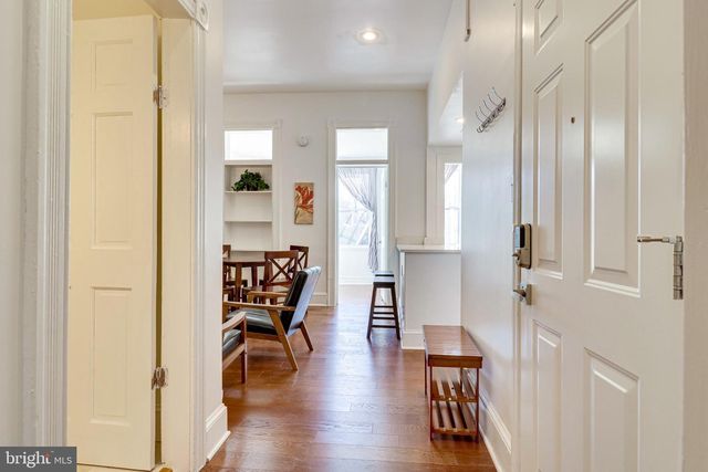 409 CONSTITUTION AVE NE, Washington, DC 20002