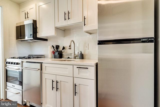 409 CONSTITUTION AVE NE, Washington, DC 20002