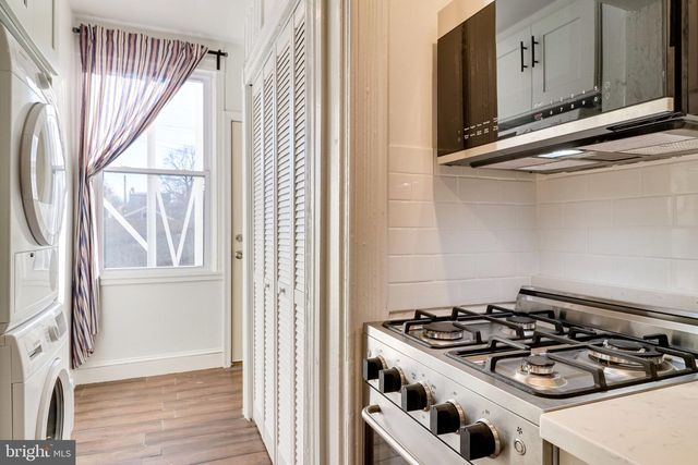 409 CONSTITUTION AVE NE, Washington, DC 20002