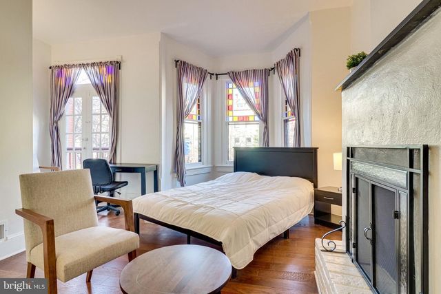 409 CONSTITUTION AVE NE, Washington, DC 20002