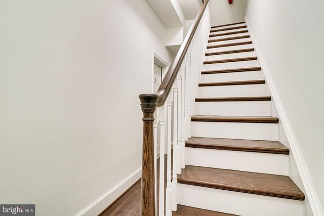 409 CONSTITUTION AVE NE, Washington, DC 20002