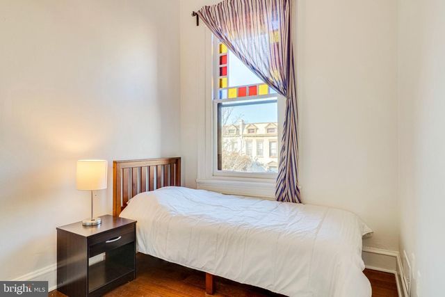 409 CONSTITUTION AVE NE, Washington, DC 20002