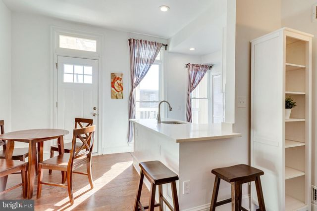 409 CONSTITUTION AVE NE, Washington, DC 20002