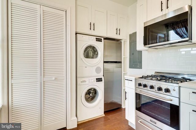 409 CONSTITUTION AVE NE, Washington, DC 20002