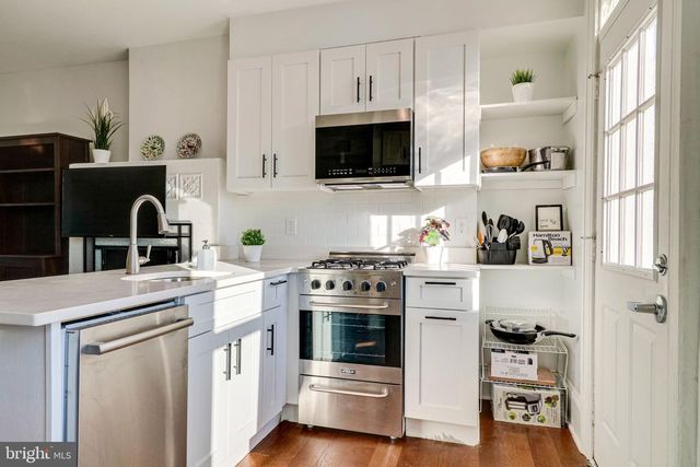 409 CONSTITUTION AVE NE, Washington, DC 20002