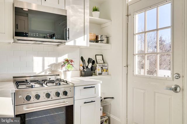 409 CONSTITUTION AVE NE, Washington, DC 20002