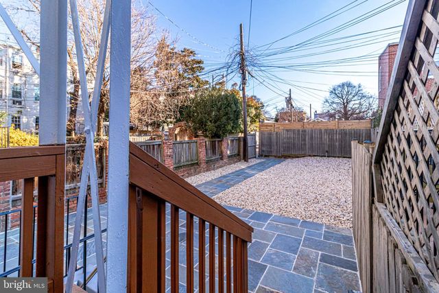 409 CONSTITUTION AVE NE, Washington, DC 20002