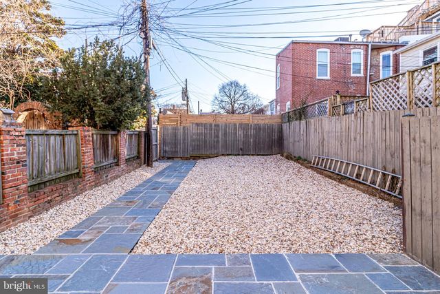 409 CONSTITUTION AVE NE, Washington, DC 20002