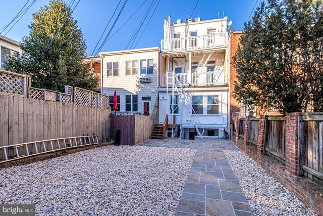 409 CONSTITUTION AVE NE, Washington, DC 20002