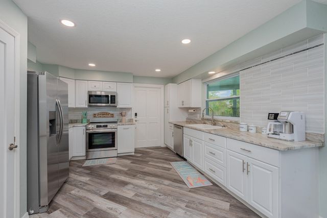 232 Circle Drive, Cape Canaveral, FL 32920