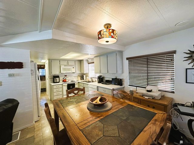 10322 E 30 St, Yuma, AZ 85365