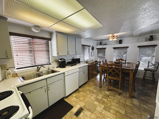 10322 E 30 St, Yuma, AZ 85365