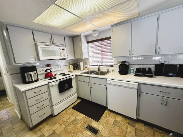 10322 E 30 St, Yuma, AZ 85365