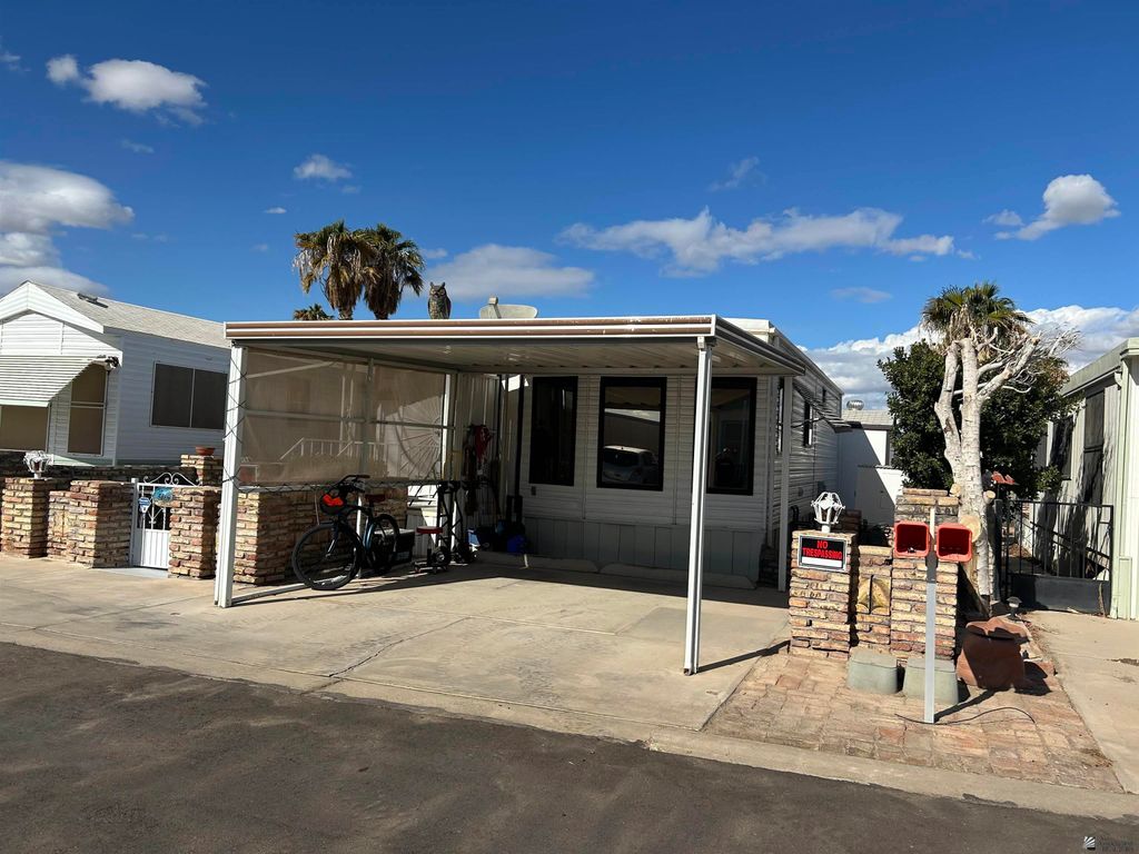 10322 E 30 St, Yuma, AZ 85365