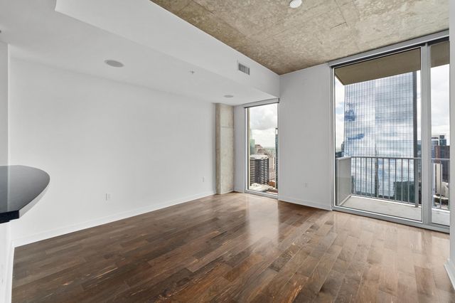 360 Nueces ST 3907, Austin, TX 78701