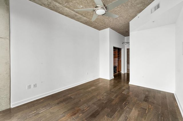 360 Nueces ST 3907, Austin, TX 78701