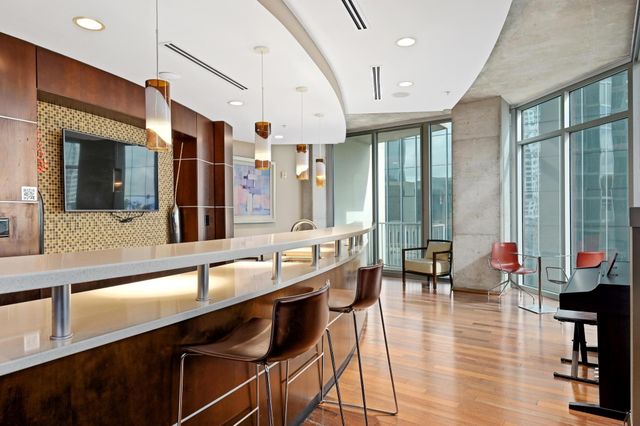 360 Nueces ST 3907, Austin, TX 78701