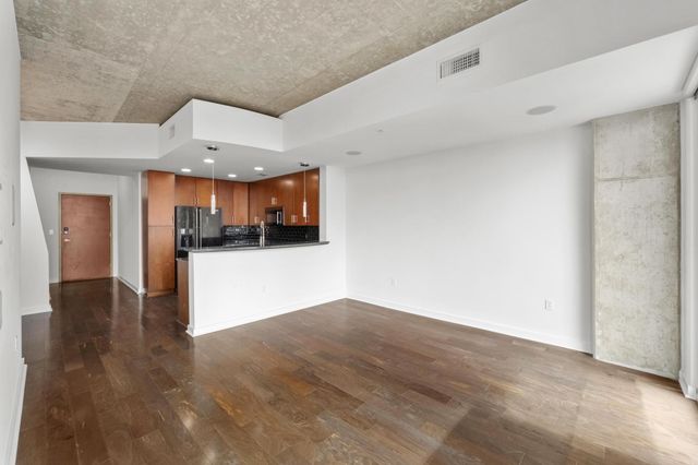 360 Nueces ST 3907, Austin, TX 78701