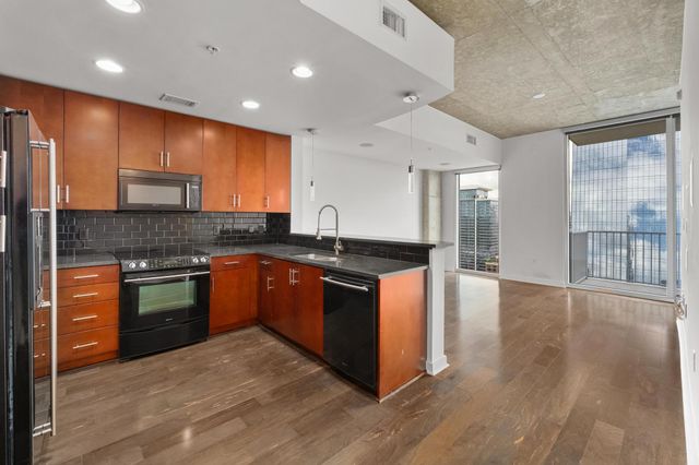 360 Nueces ST 3907, Austin, TX 78701