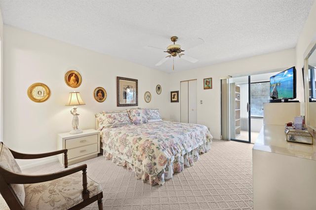 3154 Via Poinciana 412, Lake Worth, FL 33467