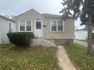 12310 S Racine Avenue, Calumet Park, IL 60827