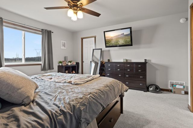 6628 14th Street S, Fargo, ND 58104