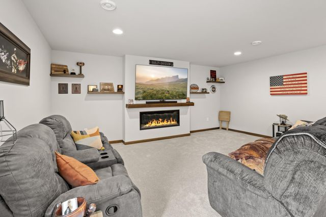 6628 14th Street S, Fargo, ND 58104