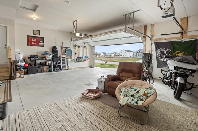 6628 14th Street S, Fargo, ND 58104