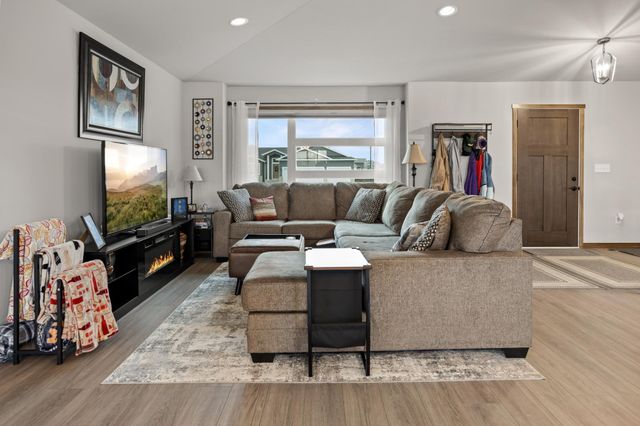 6628 14th Street S, Fargo, ND 58104