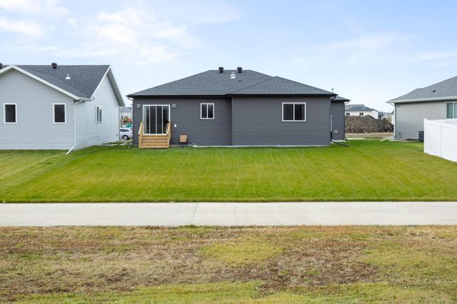 6628 14th Street S, Fargo, ND 58104