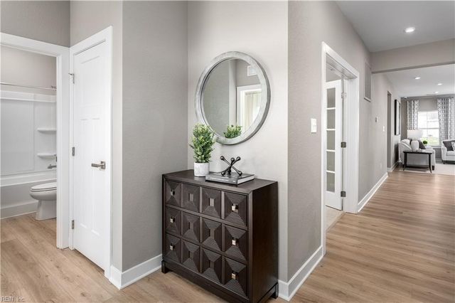 208 Woodcreek RD, Williamsburg, VA 23185