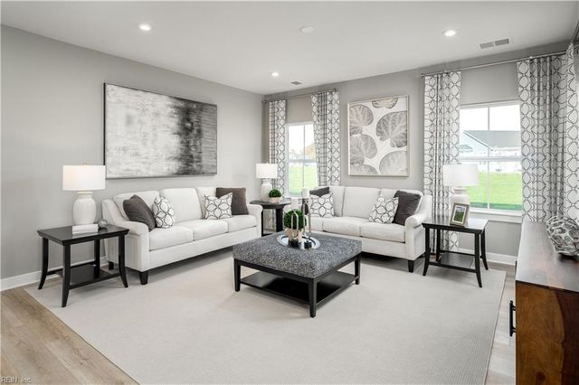 208 Woodcreek RD, Williamsburg, VA 23185