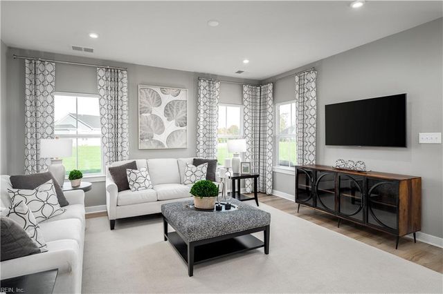 208 Woodcreek RD, Williamsburg, VA 23185