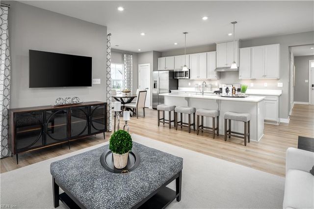 208 Woodcreek RD, Williamsburg, VA 23185