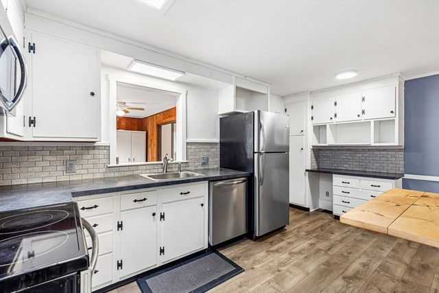 20 Freeman St, Norton, MA 02766