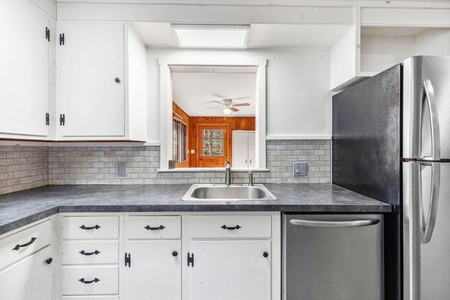 20 Freeman St, Norton, MA 02766