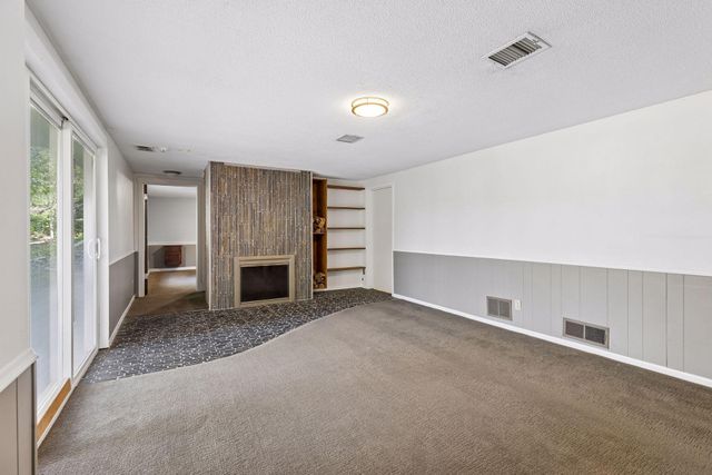 2131 Perry Avenue N, Golden Valley, MN 55422
