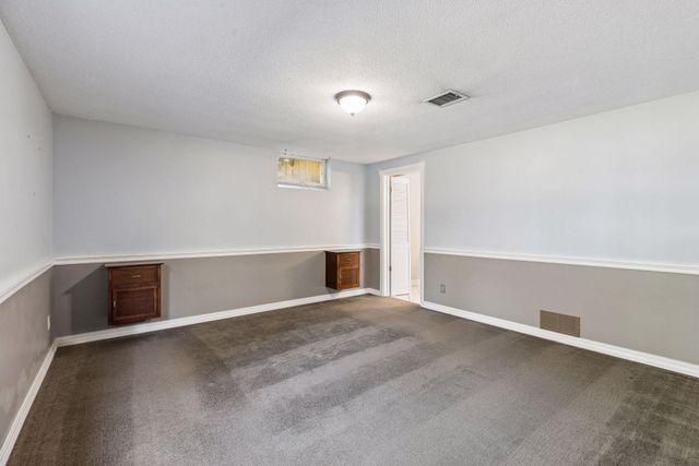 2131 Perry Avenue N, Golden Valley, MN 55422