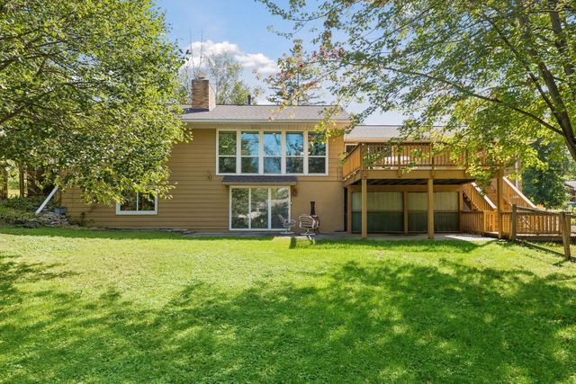2131 Perry Avenue N, Golden Valley, MN 55422