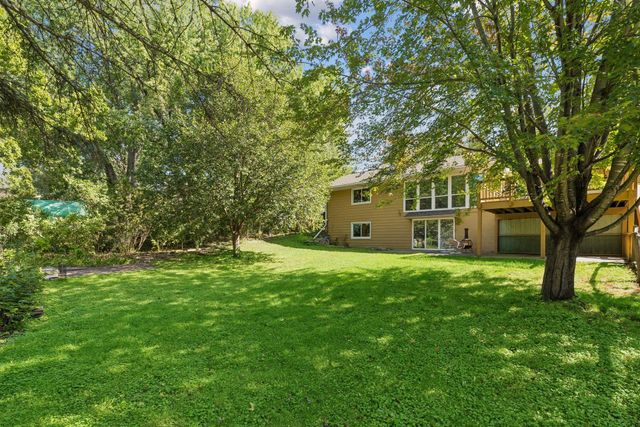 2131 Perry Avenue N, Golden Valley, MN 55422