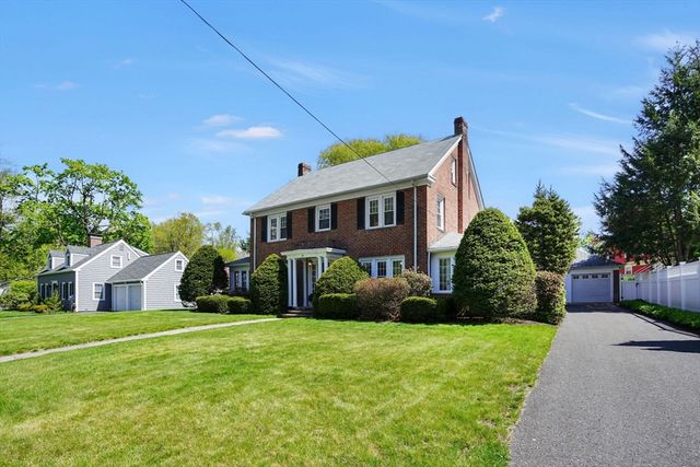 35 Shefford St, Springfield, MA 01107