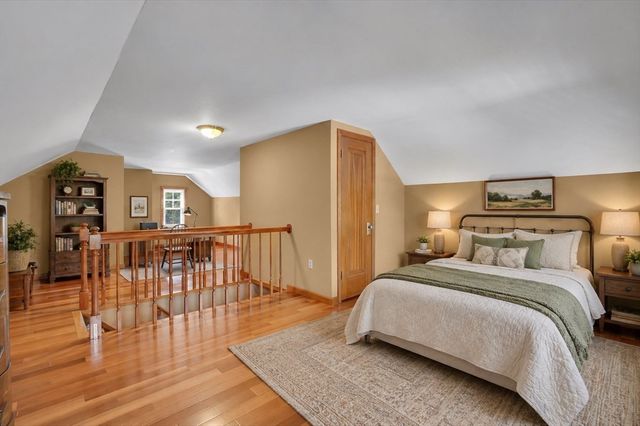 35 Shefford St, Springfield, MA 01107