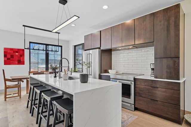 249 E Greenwood Avenue, Columbus, OH 43201