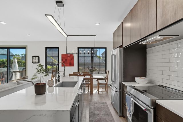 249 E Greenwood Avenue, Columbus, OH 43201