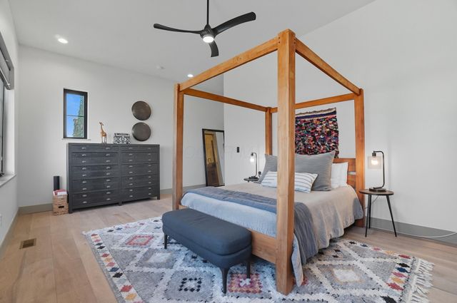 249 E Greenwood Avenue, Columbus, OH 43201