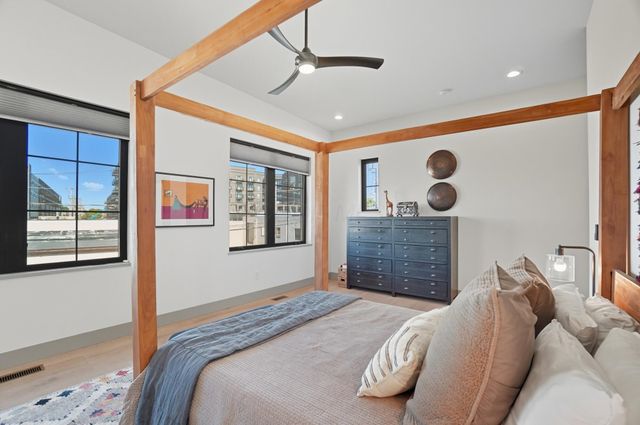 249 E Greenwood Avenue, Columbus, OH 43201