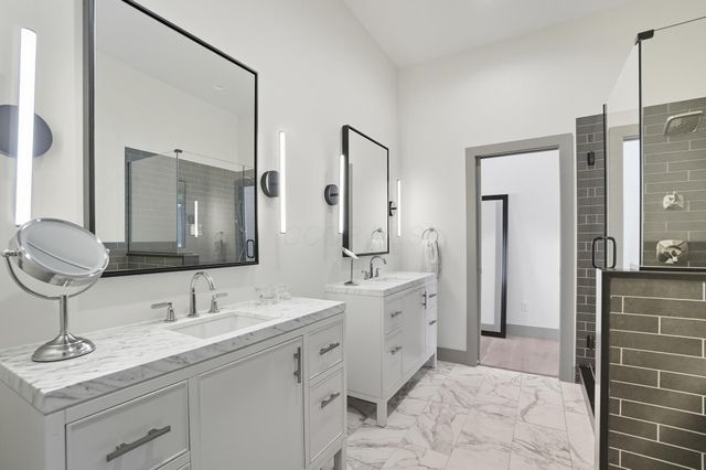 249 E Greenwood Avenue, Columbus, OH 43201