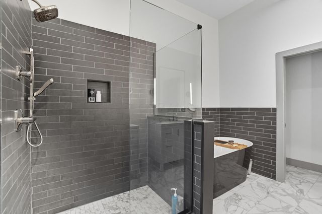 249 E Greenwood Avenue, Columbus, OH 43201