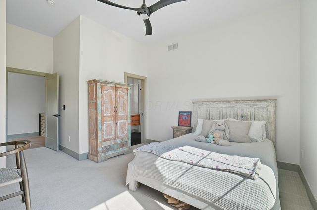 249 E Greenwood Avenue, Columbus, OH 43201